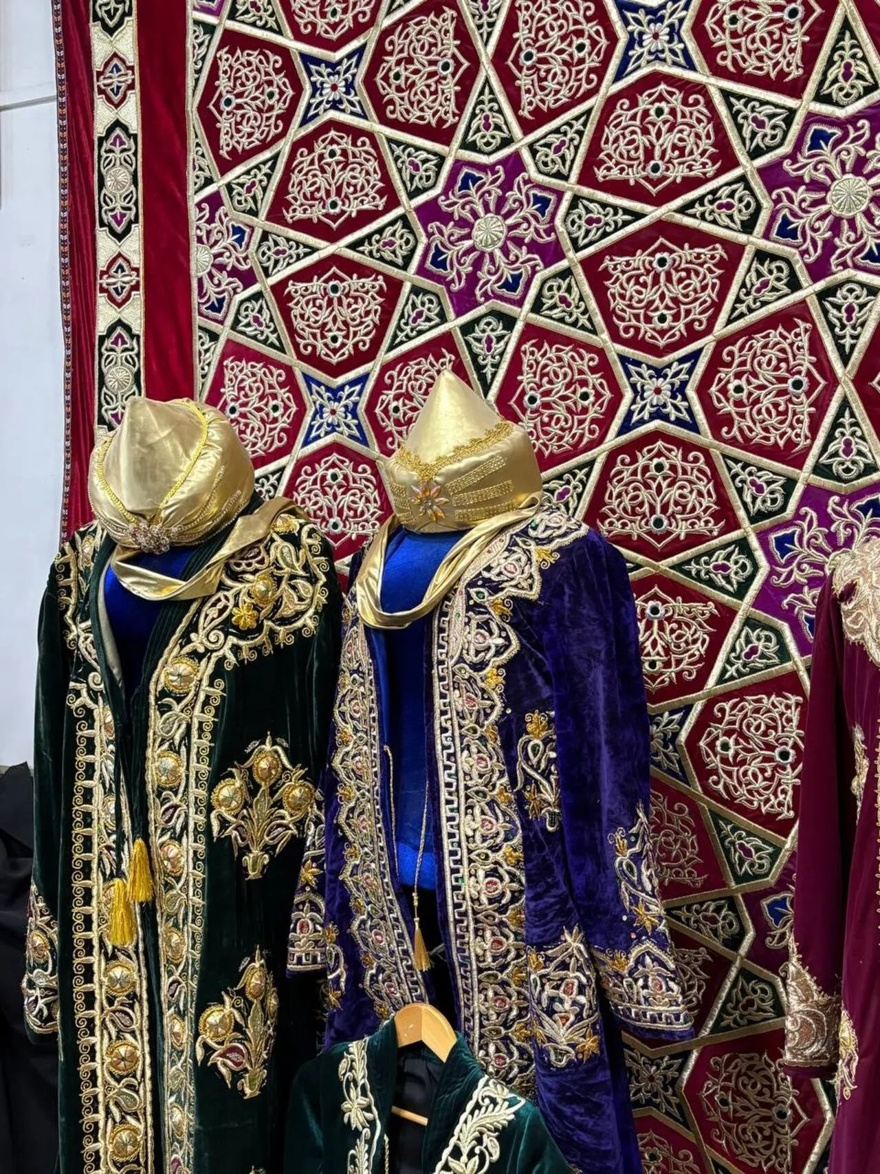 Bakhmal Revival: Learning Uzbekistan's Nearly Lost Silk Velvet Weaving