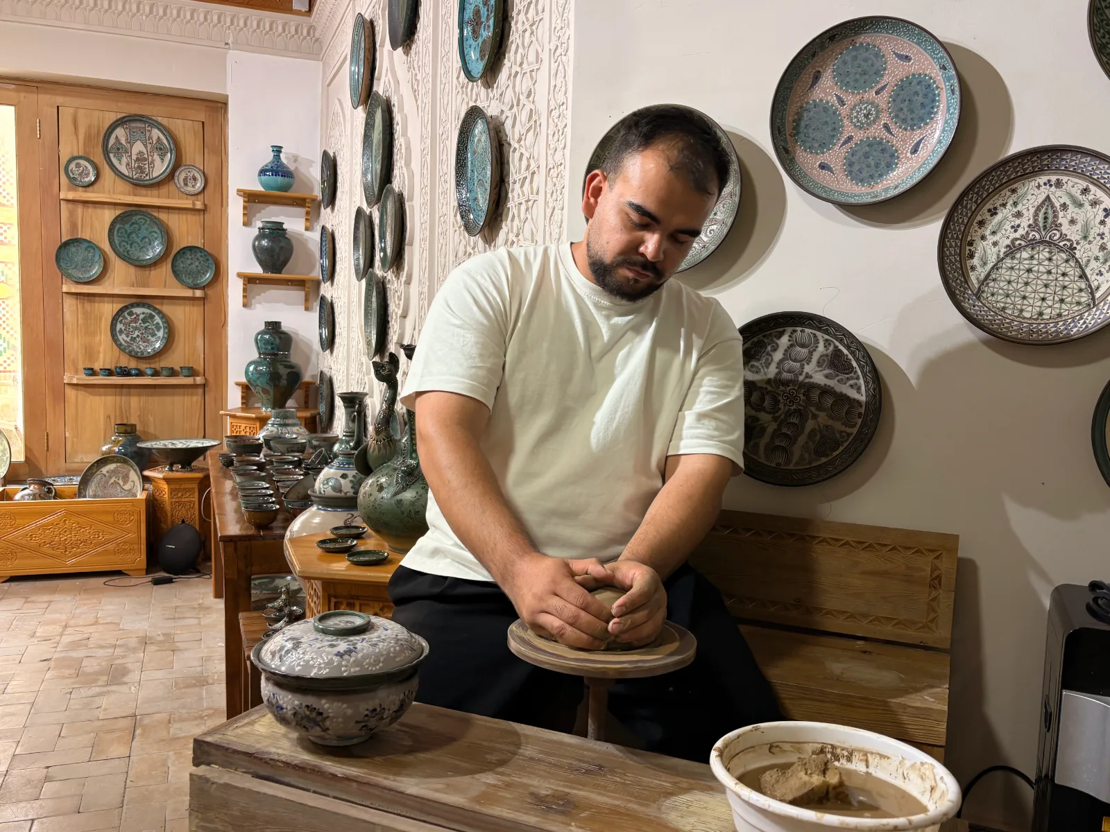 Samarkand: Traditional Pottery Workshop with Master Artisan - Main