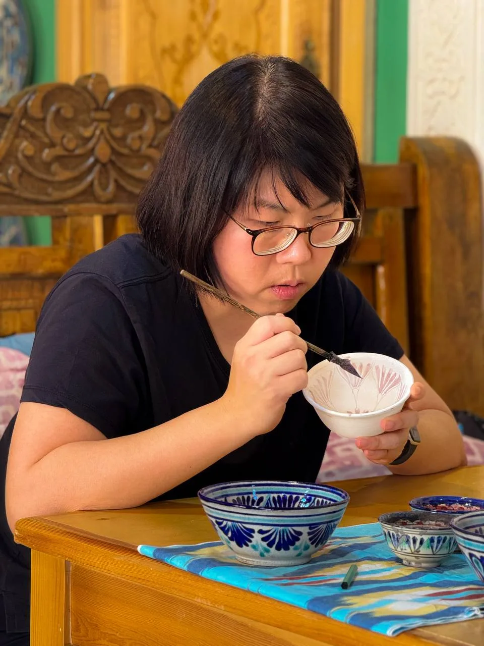 Samarkand: Hand-Painting Traditional Uzbek Ceramics Workshop - Image 3
