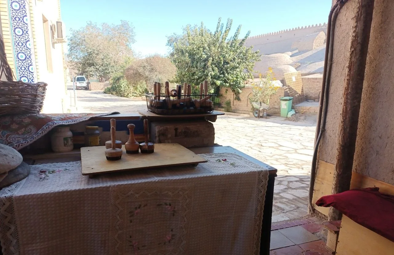 Khiva: Traditional Uzbek Bread Making Workshop in Ichan-Kala - Image 2