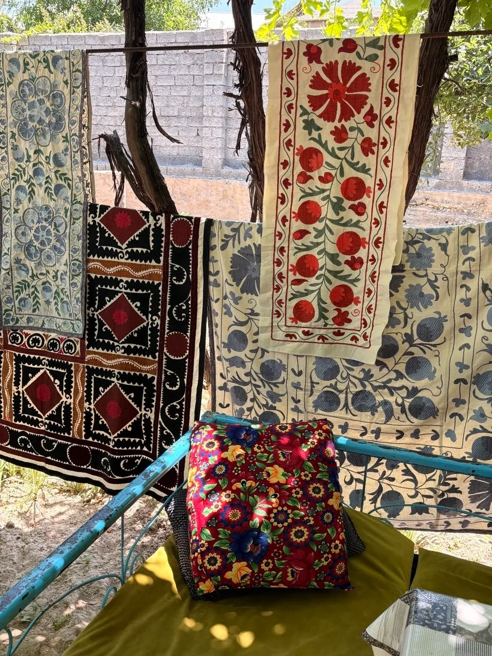Samarkand: Overnight Stay with a Local Family, Suzani and Uzbek Food - Image 4